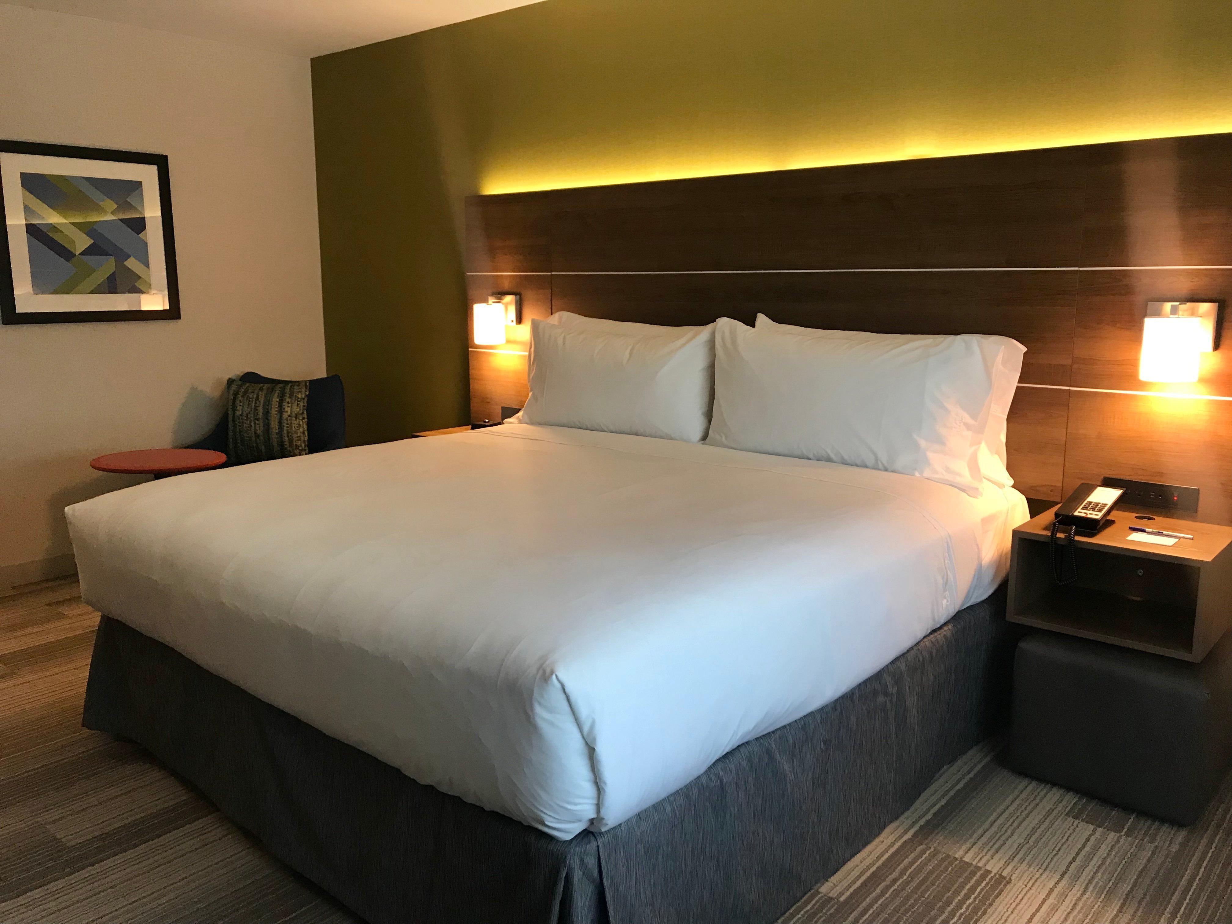 Holiday Inn Express & Suites Pasadena - Los Angeles By Ihg Екстер'єр фото