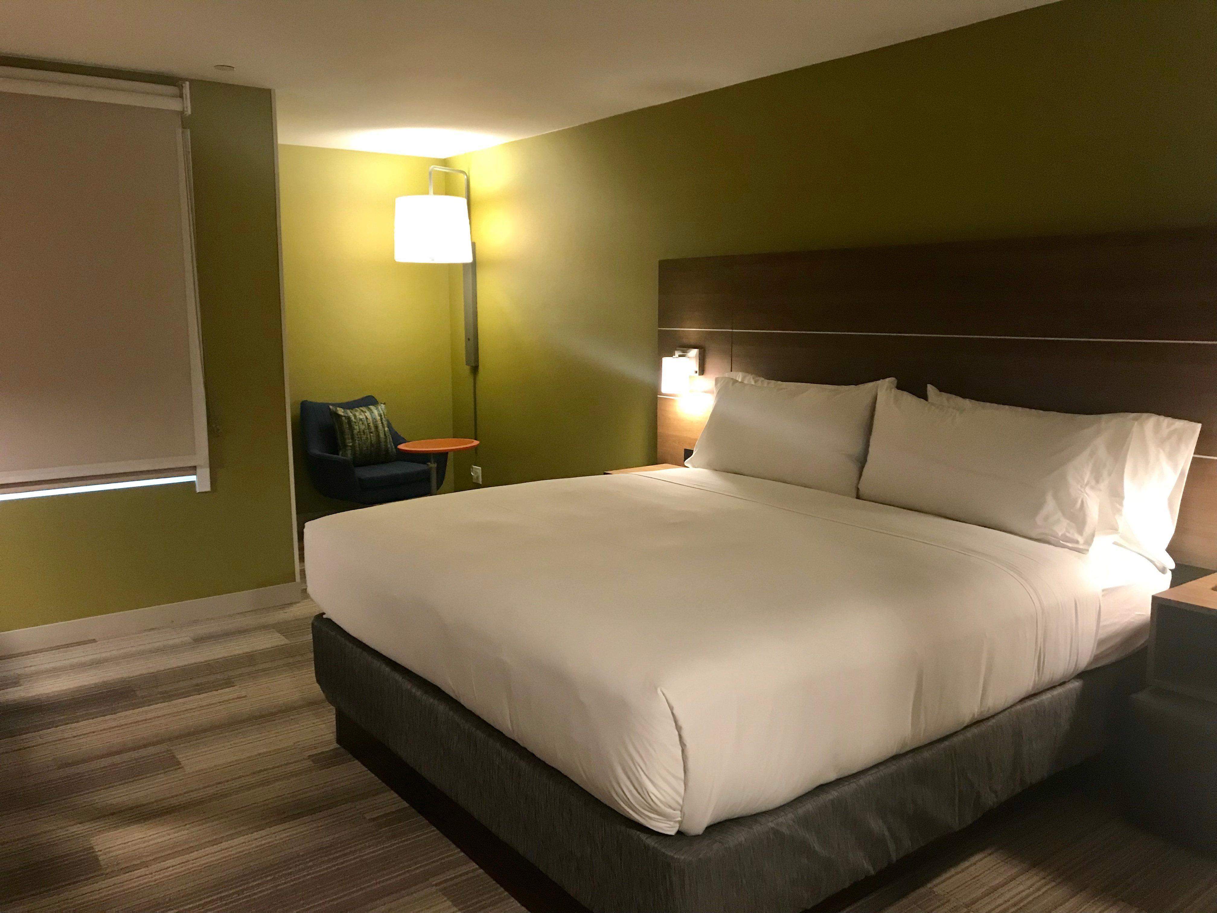 Holiday Inn Express & Suites Pasadena - Los Angeles By Ihg Екстер'єр фото