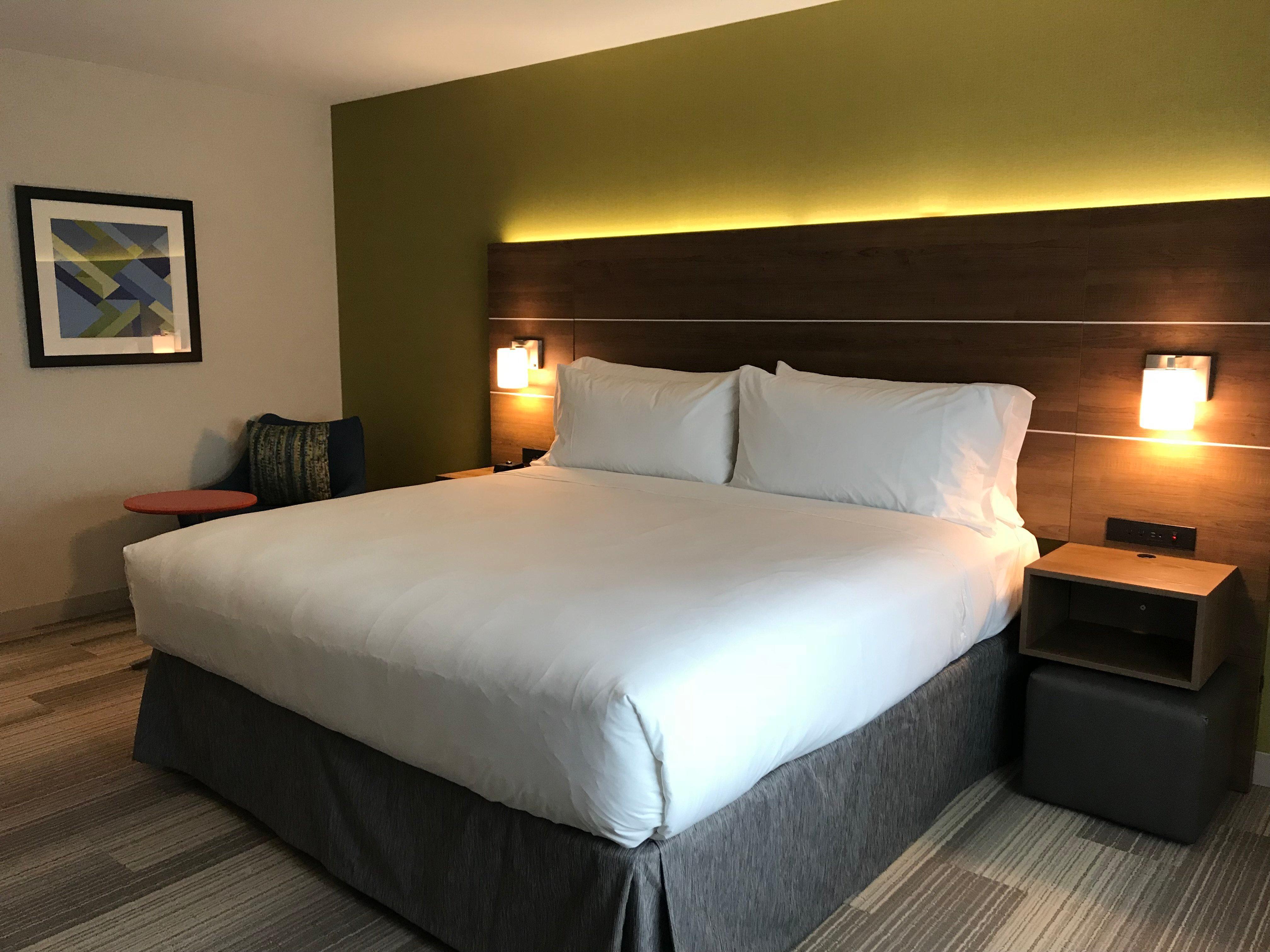 Holiday Inn Express & Suites Pasadena - Los Angeles By Ihg Екстер'єр фото